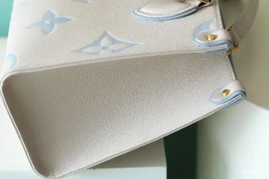 LOUIS ONTHEGO VUITTON MM 0628